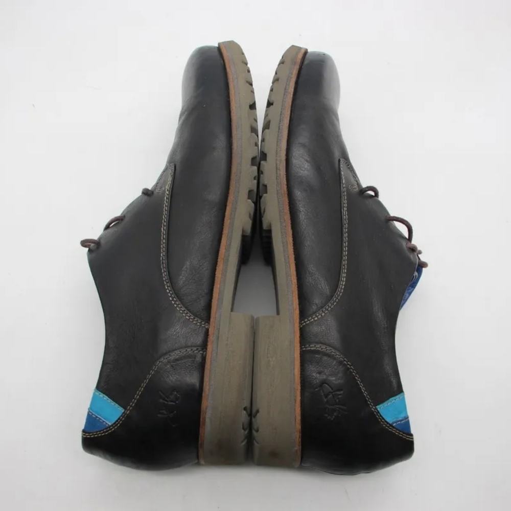 Fluevog dress shoe with cool detail
